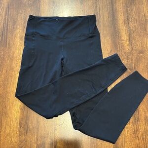 Under Armour Women’s black leggings Small